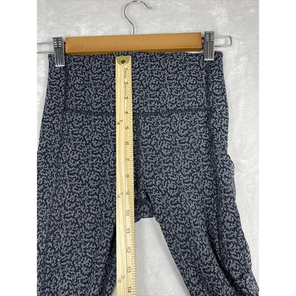 Athleta Women's XSmall Black Ultimate Stash Pocket‎ Textured 7/8 Tight Leggings - Picture 7 of 10
